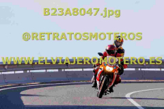 B23A8047